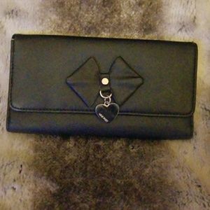 Nine West Bow Wallet
